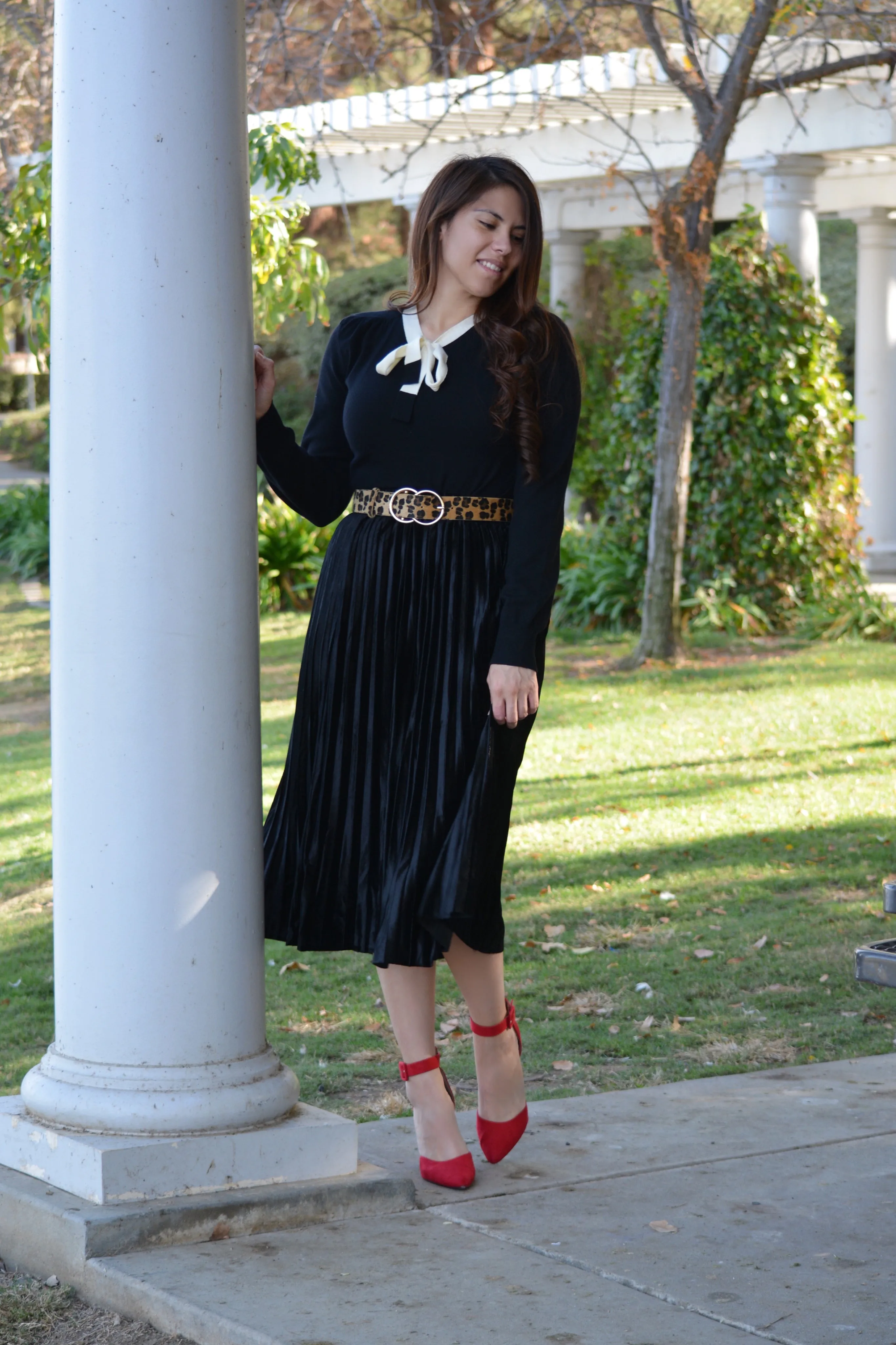 Amia Black Tie Knit Top