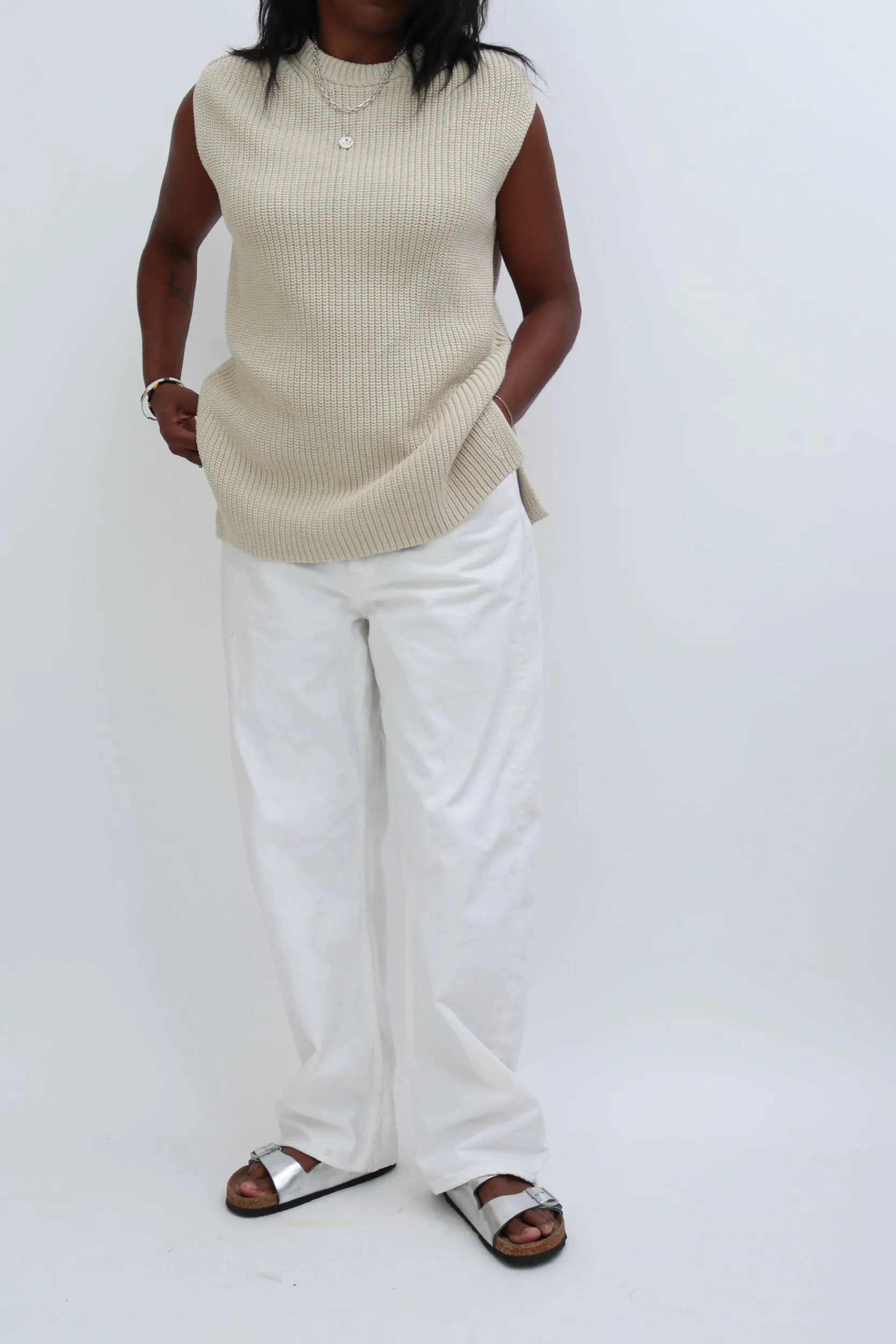 ARKET SLEEVELESS VEST