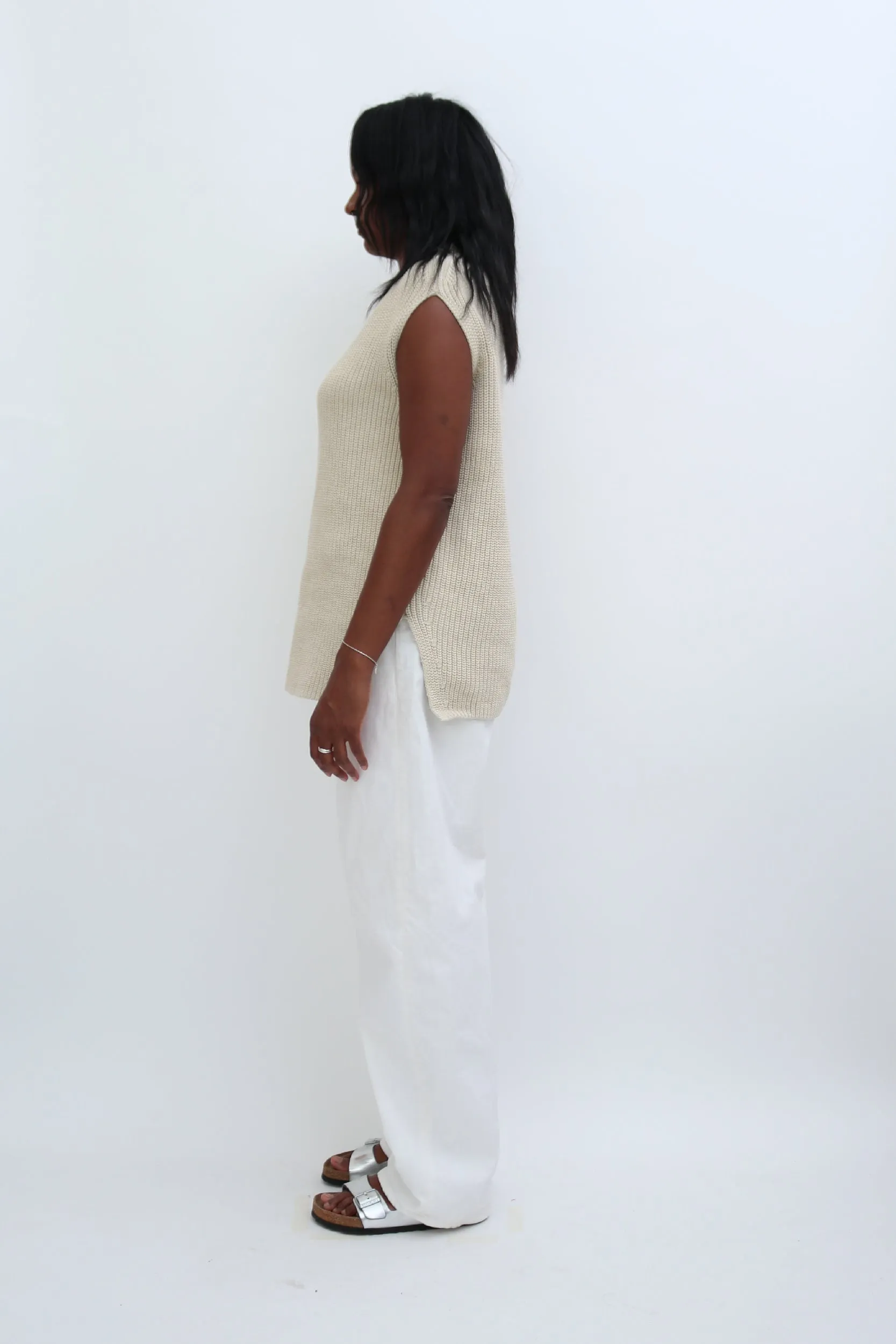 ARKET SLEEVELESS VEST
