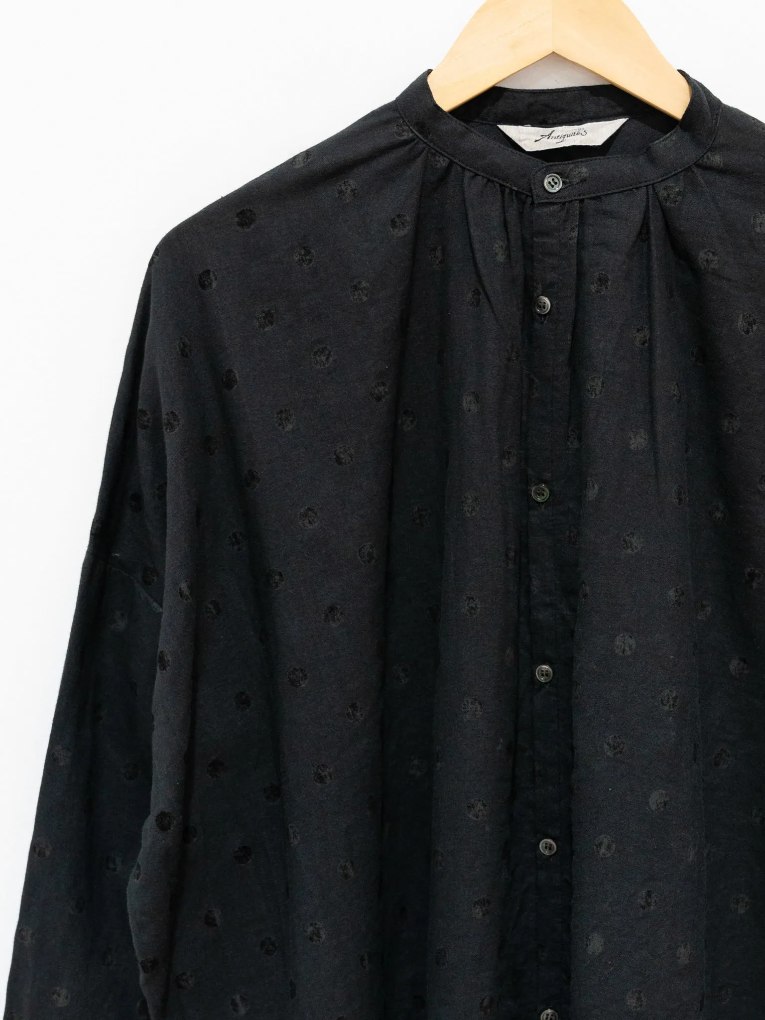 Azumadaki Ramie Flocky Dot Shirt - Black