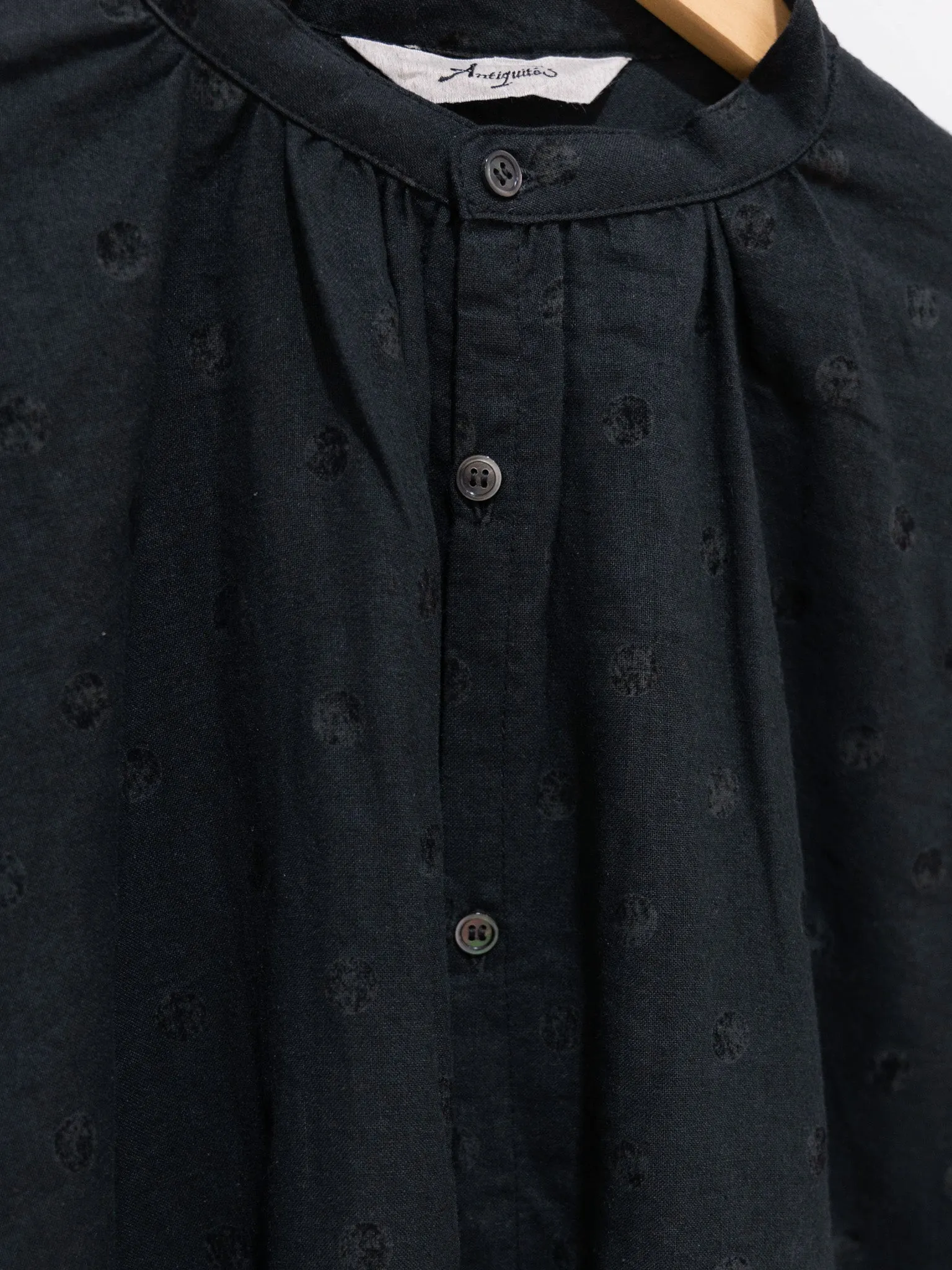Azumadaki Ramie Flocky Dot Shirt - Black