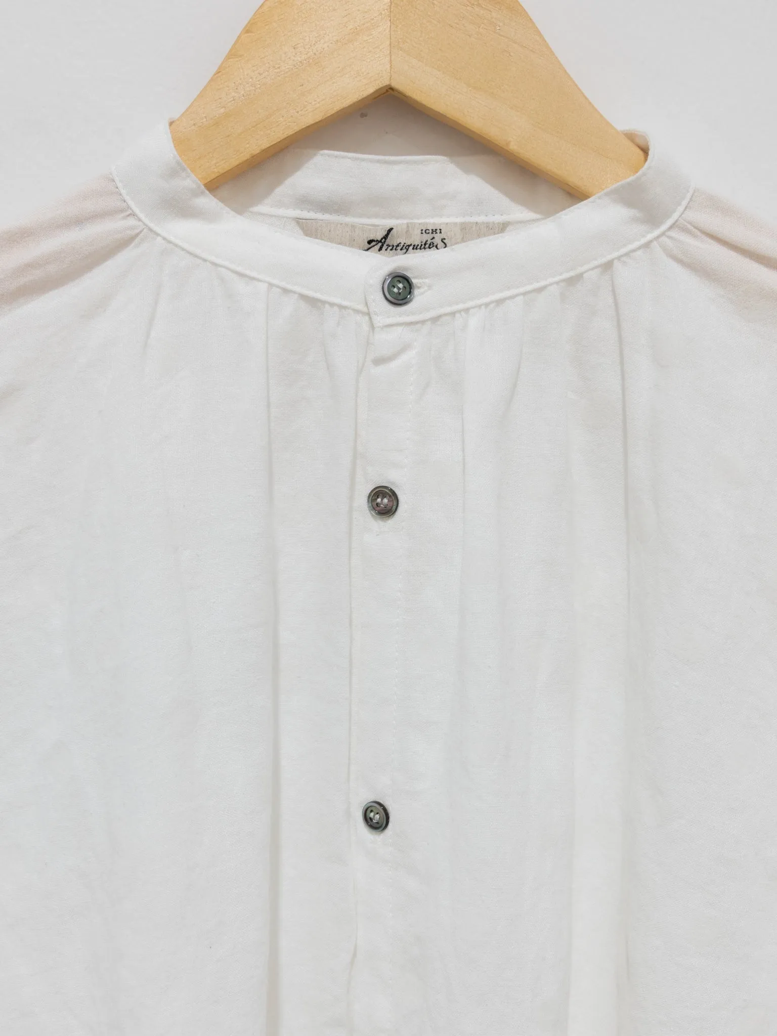 Azumadaki Ramie Flocky Dot Shirt - White