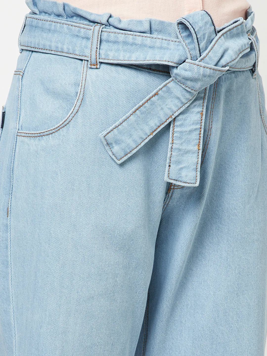 Belted Wide Cropped Jeans