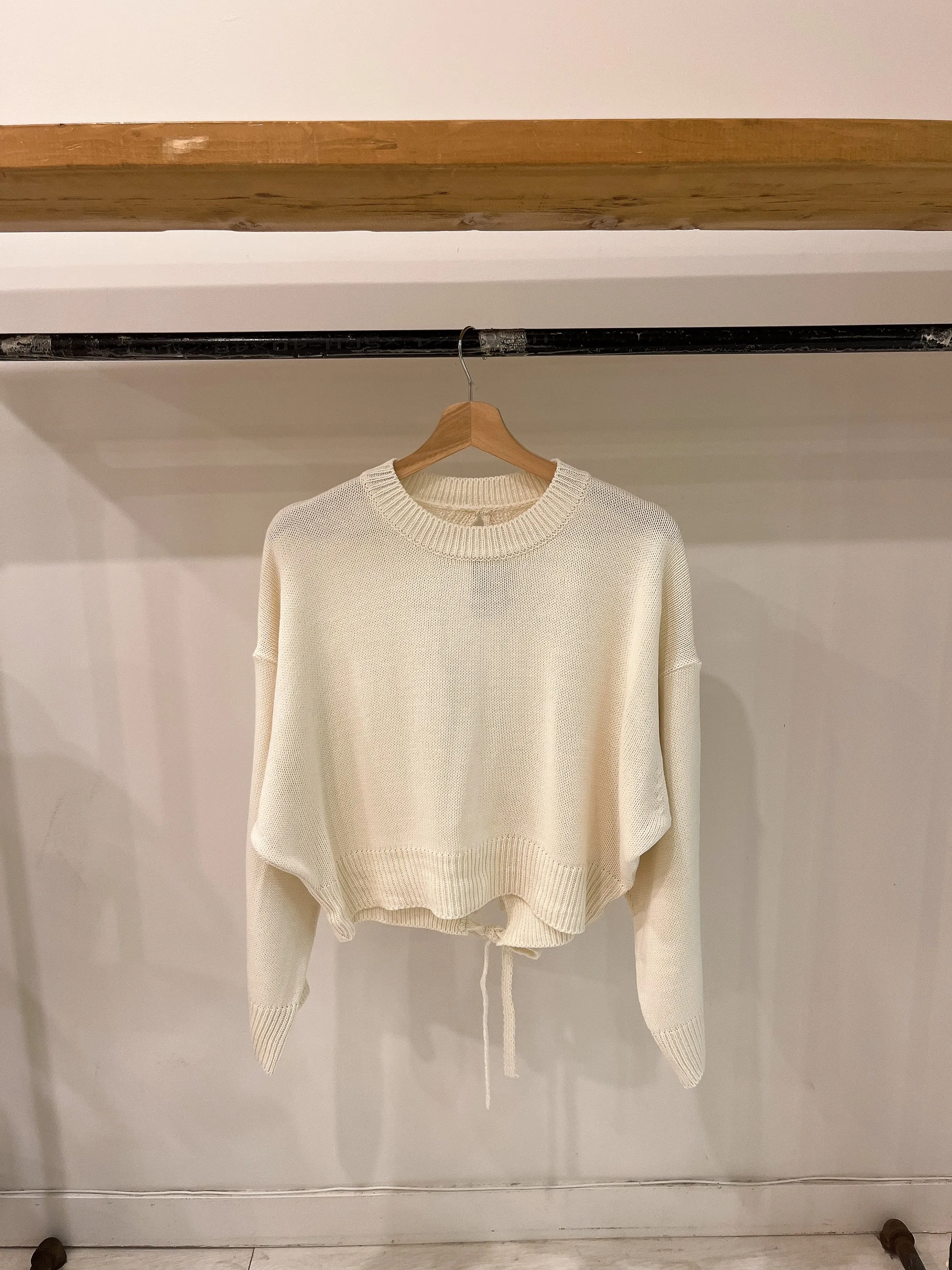 CLINE Backless sweater