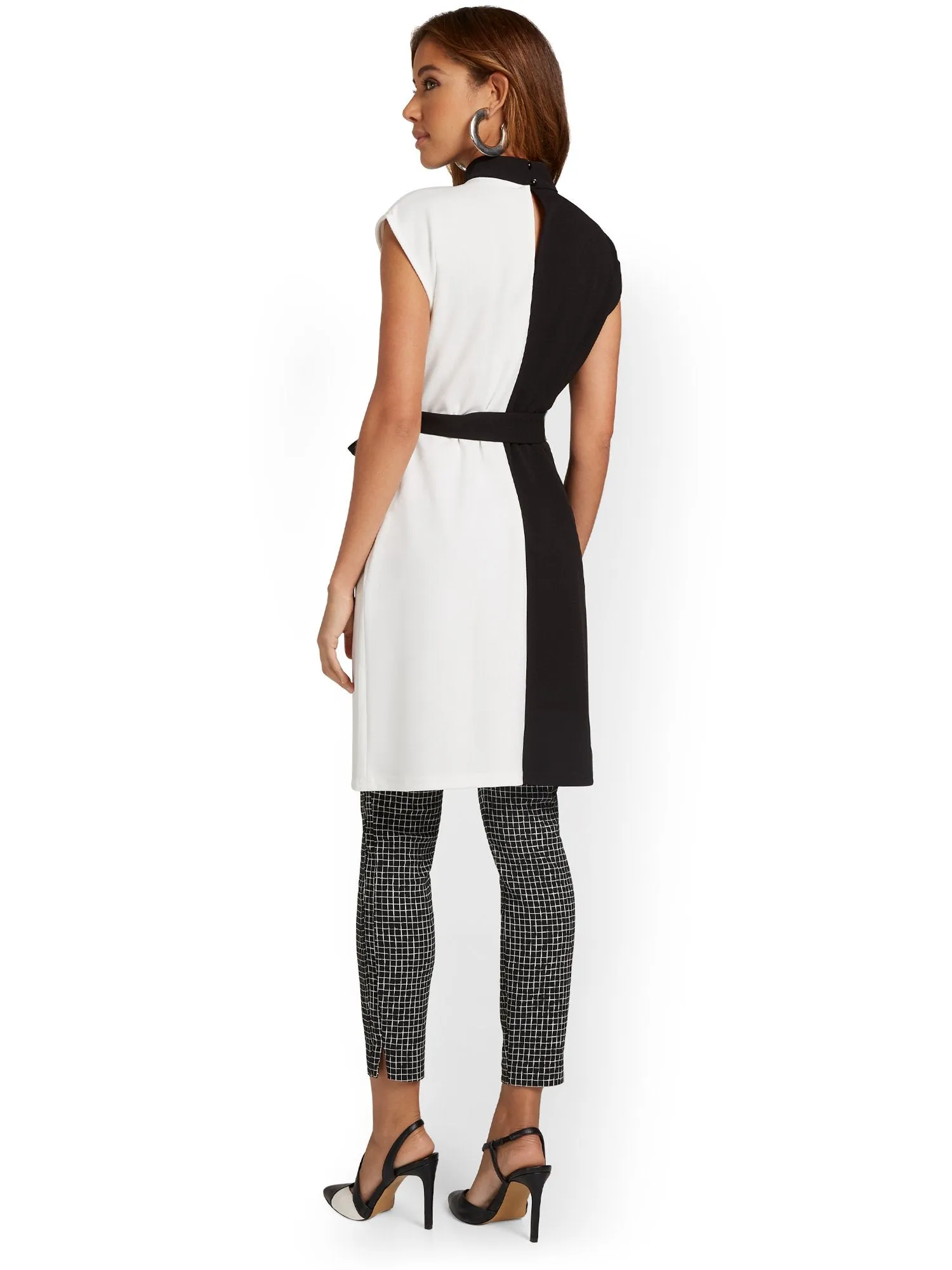 Colorblock Belted Knit Top