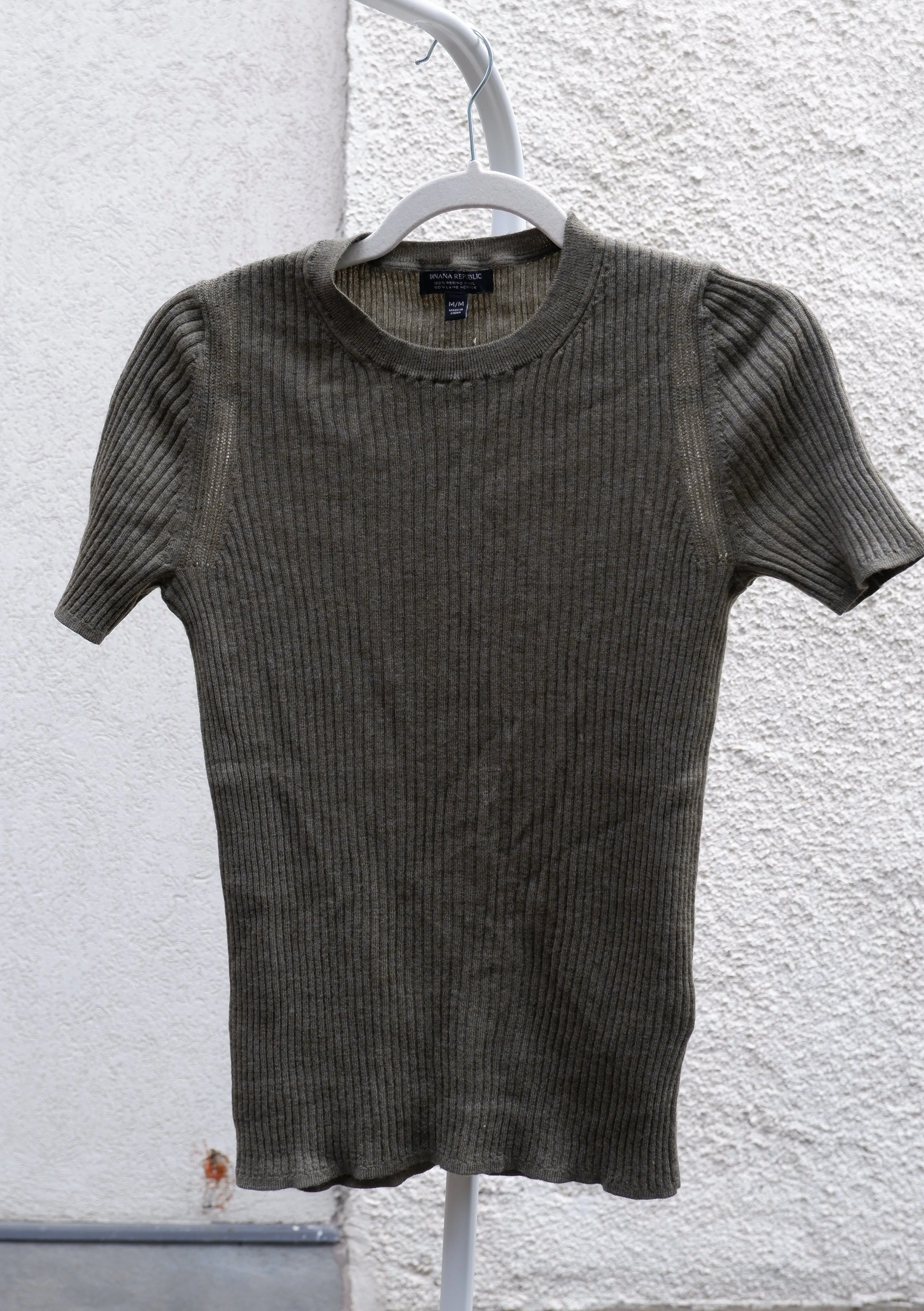 Cozy Ribbed Moss Merino Tee - M