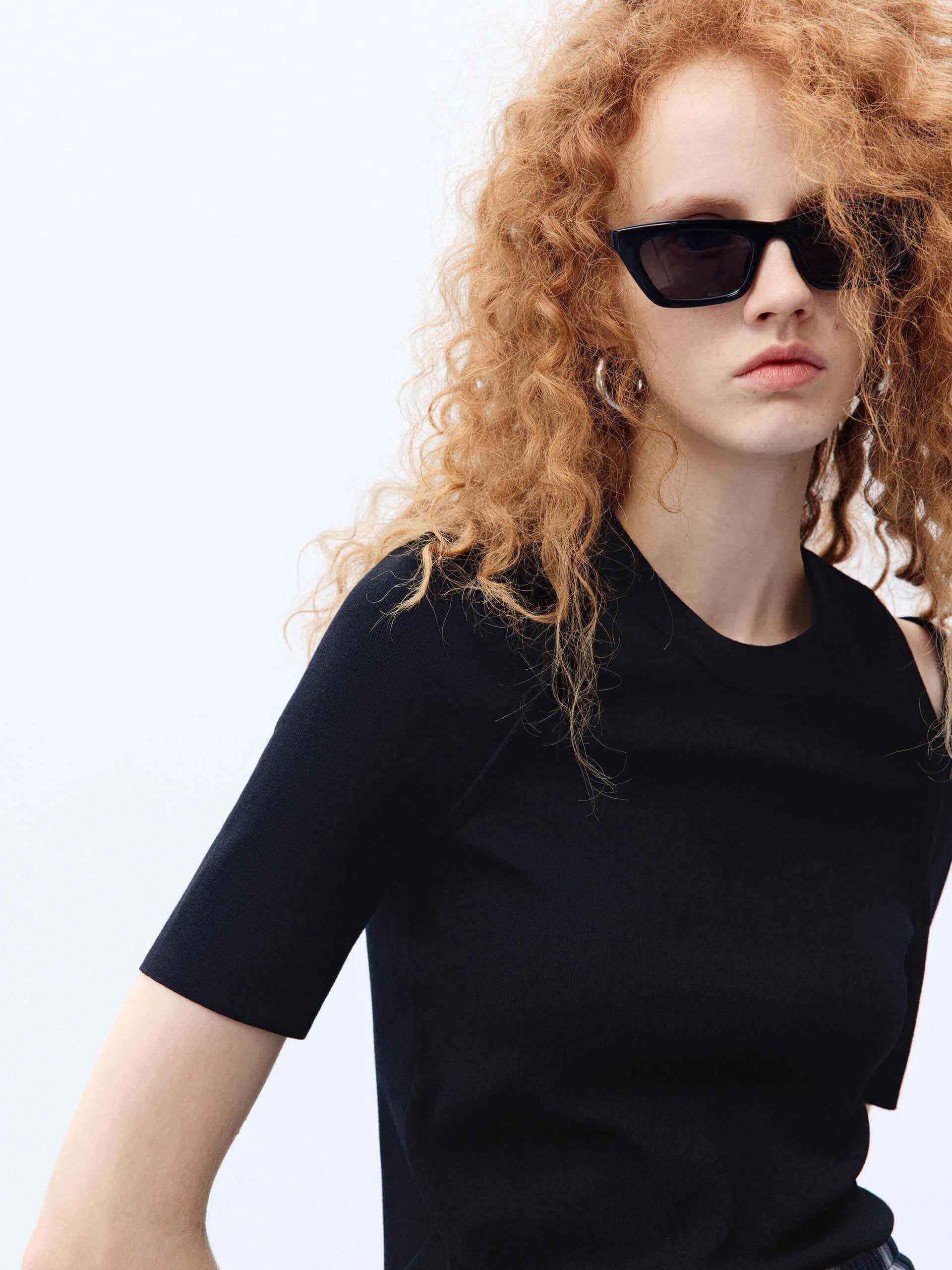 Cut Shoulder Knit Top