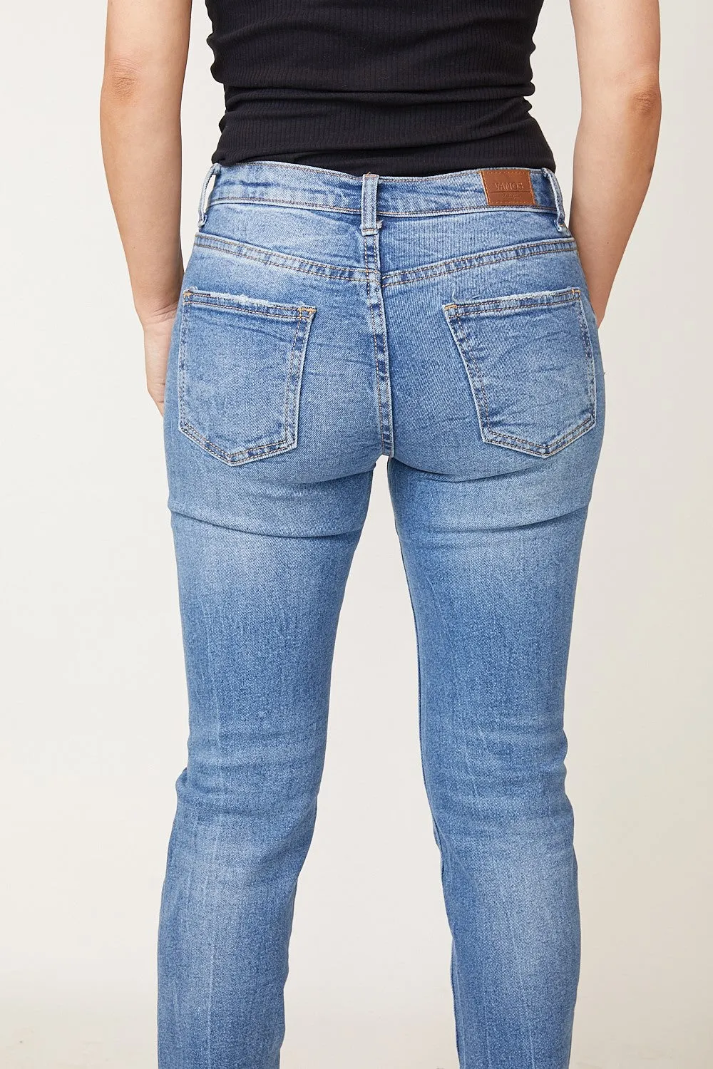 DARK BOYFRIEND JEANS