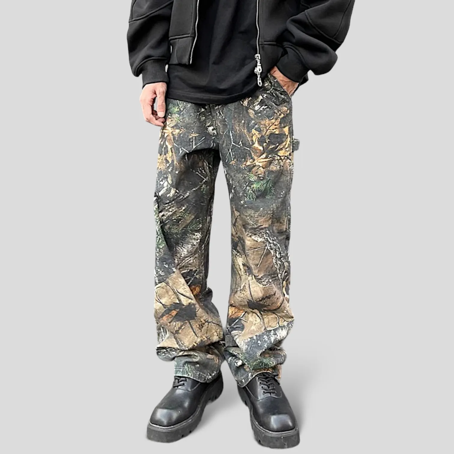 Forest tree camouflage print carpenter jean