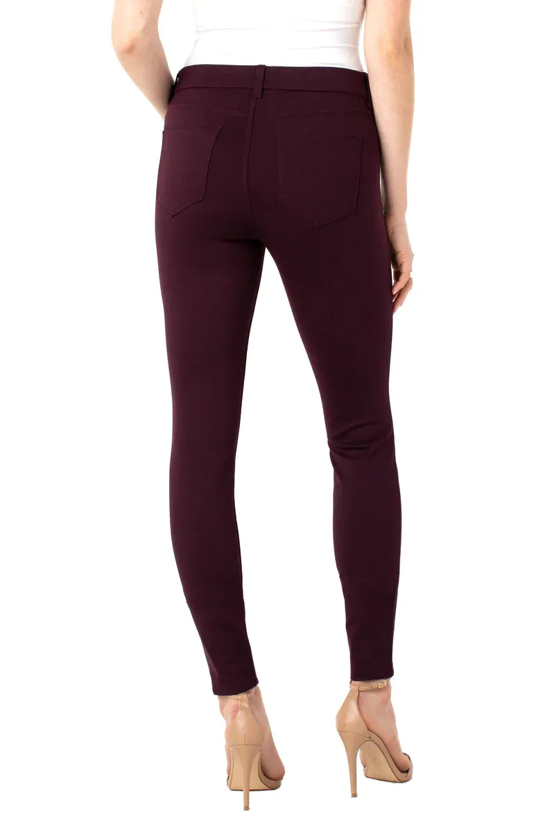 Glider Jean in Rasin