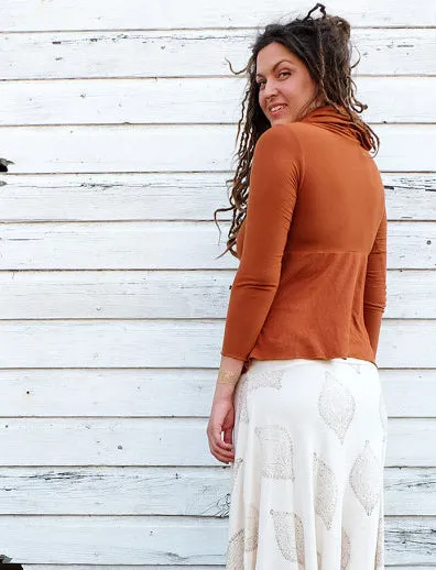 Hooded Eclipse Wanderer Cropped Shirt