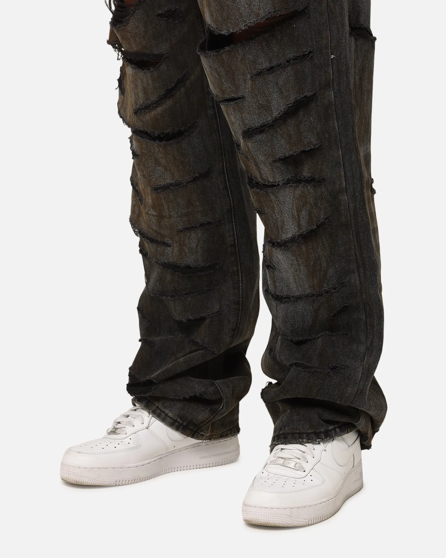 MNML Ultra Baggy Thrashed Denim Jeans Black