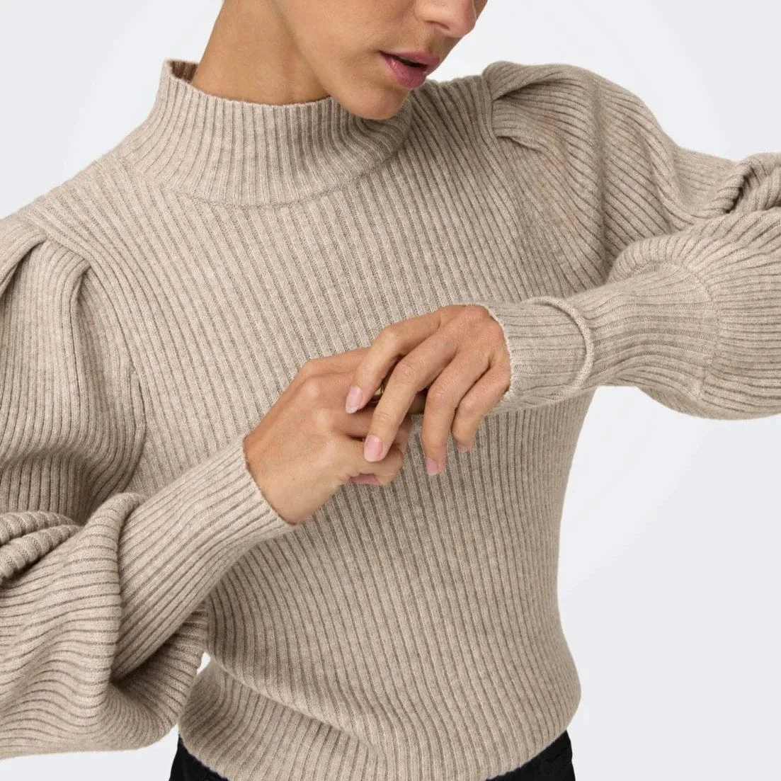 ONLY Onlkatia High Neck Knitted Pullover in Brown Mocha Meringue