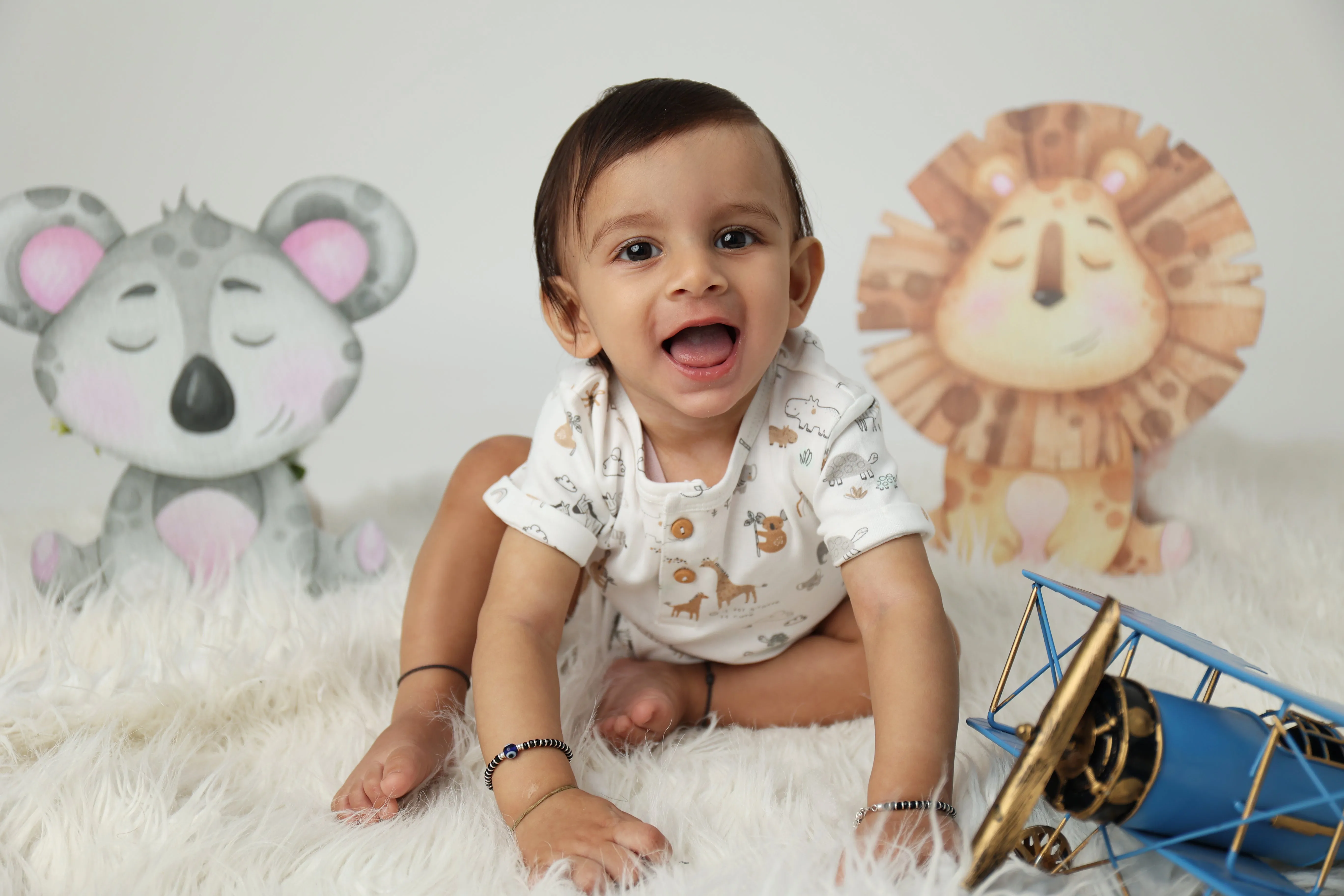 OVERALL DESIGN HALF ROMPER