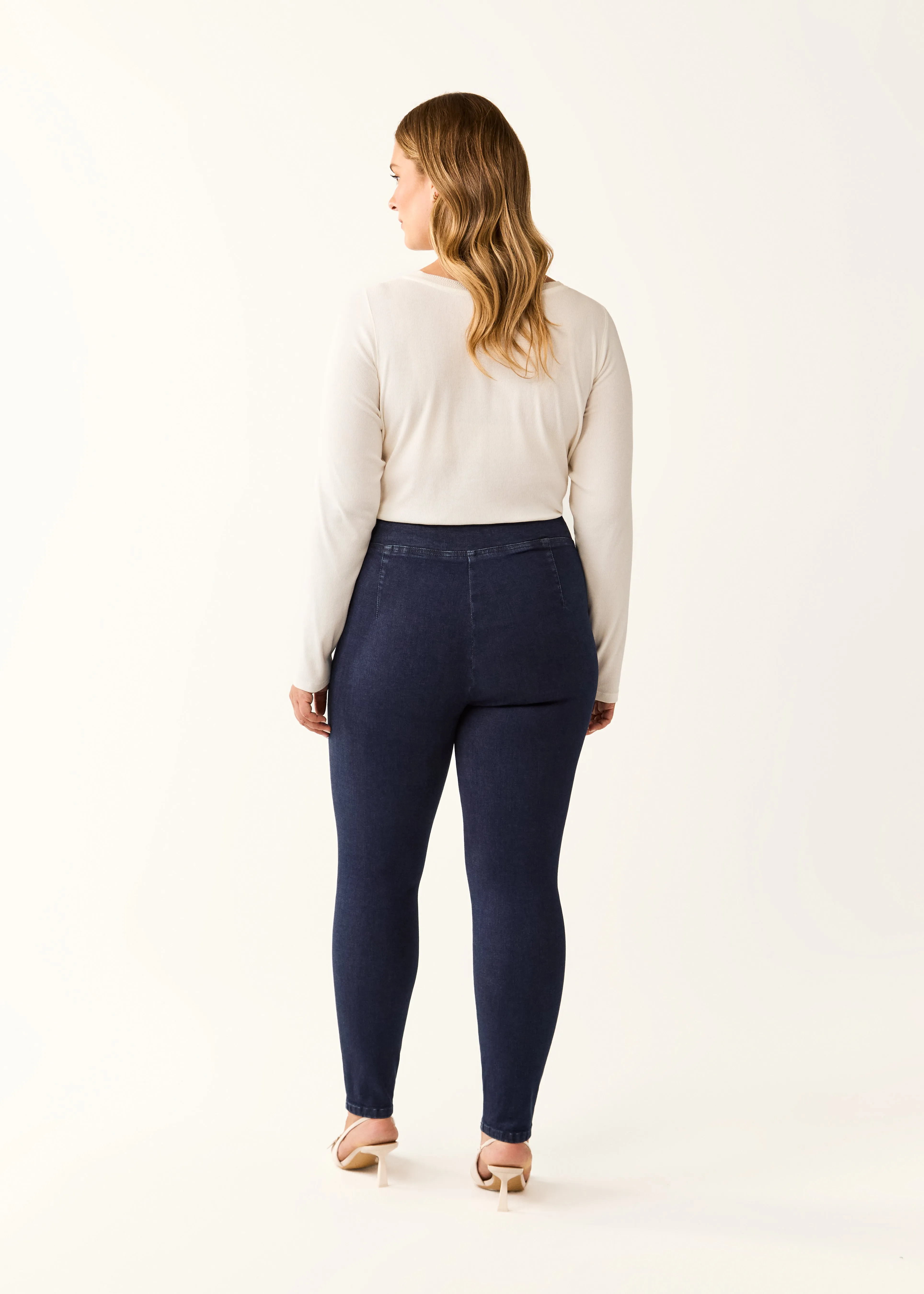 Pull-On Slim Ankle Denim - Dark Rinse