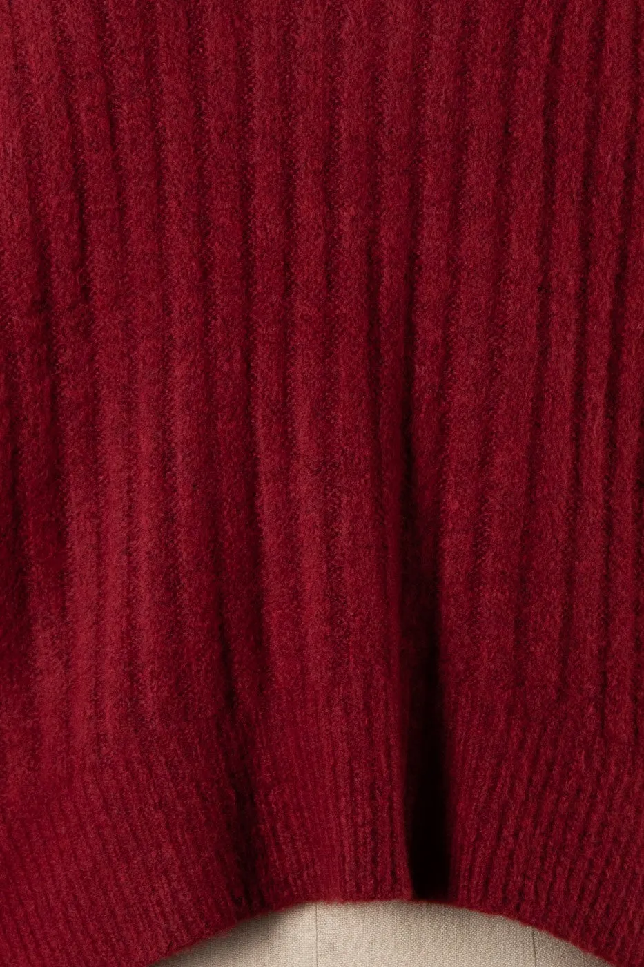 ROUND NECK RIBBED SOFT KNIT SWEATER