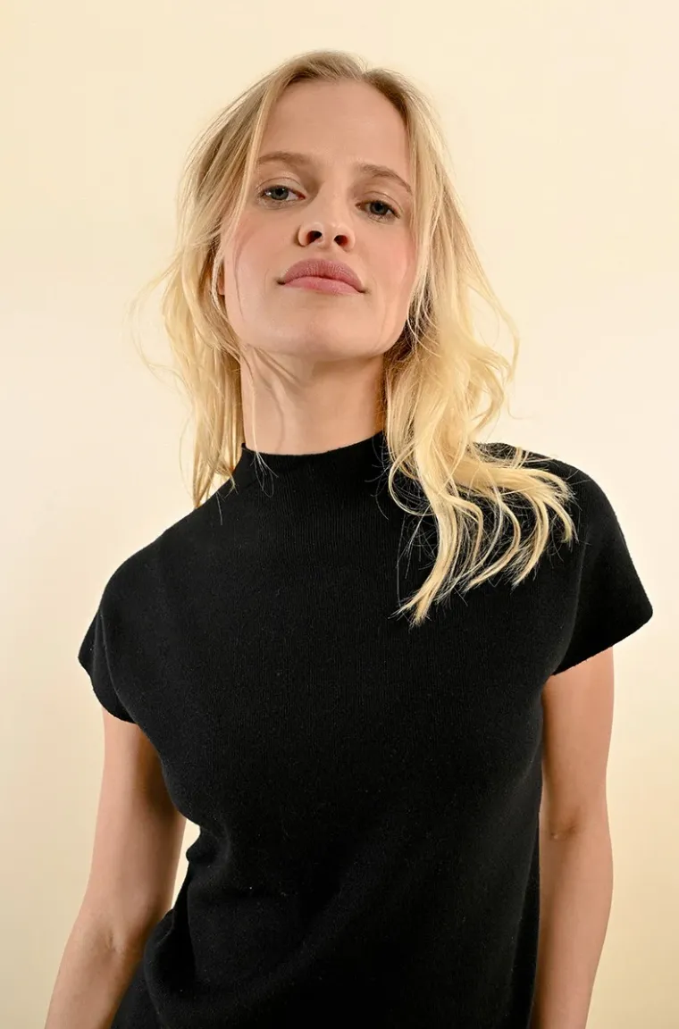 Short Sleeve Ribbed Knit Top-FINAL SALE