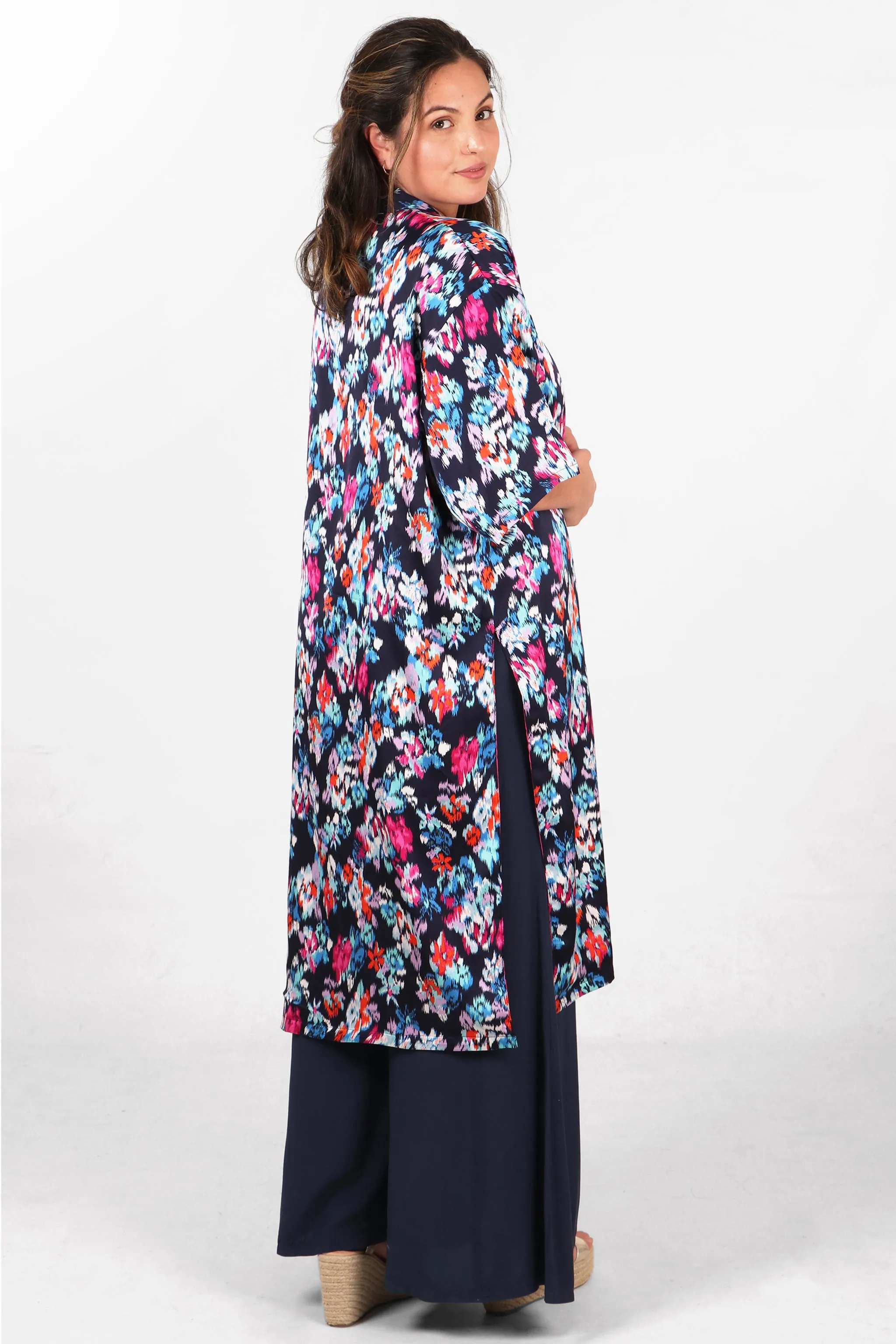 Silk Textured Abstract Floral Print Lined Kimono Jacket in Navy Blue