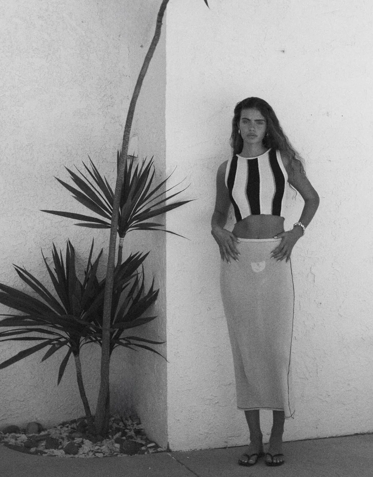 Stone Contrast Knit Skirt