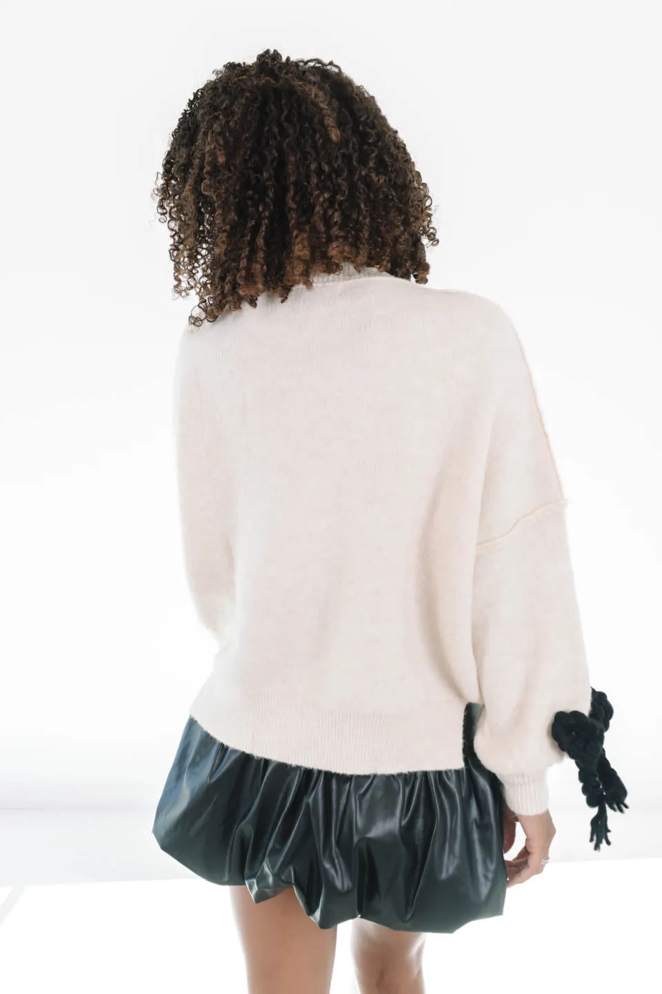 Take A Bow Sweater - Ivory