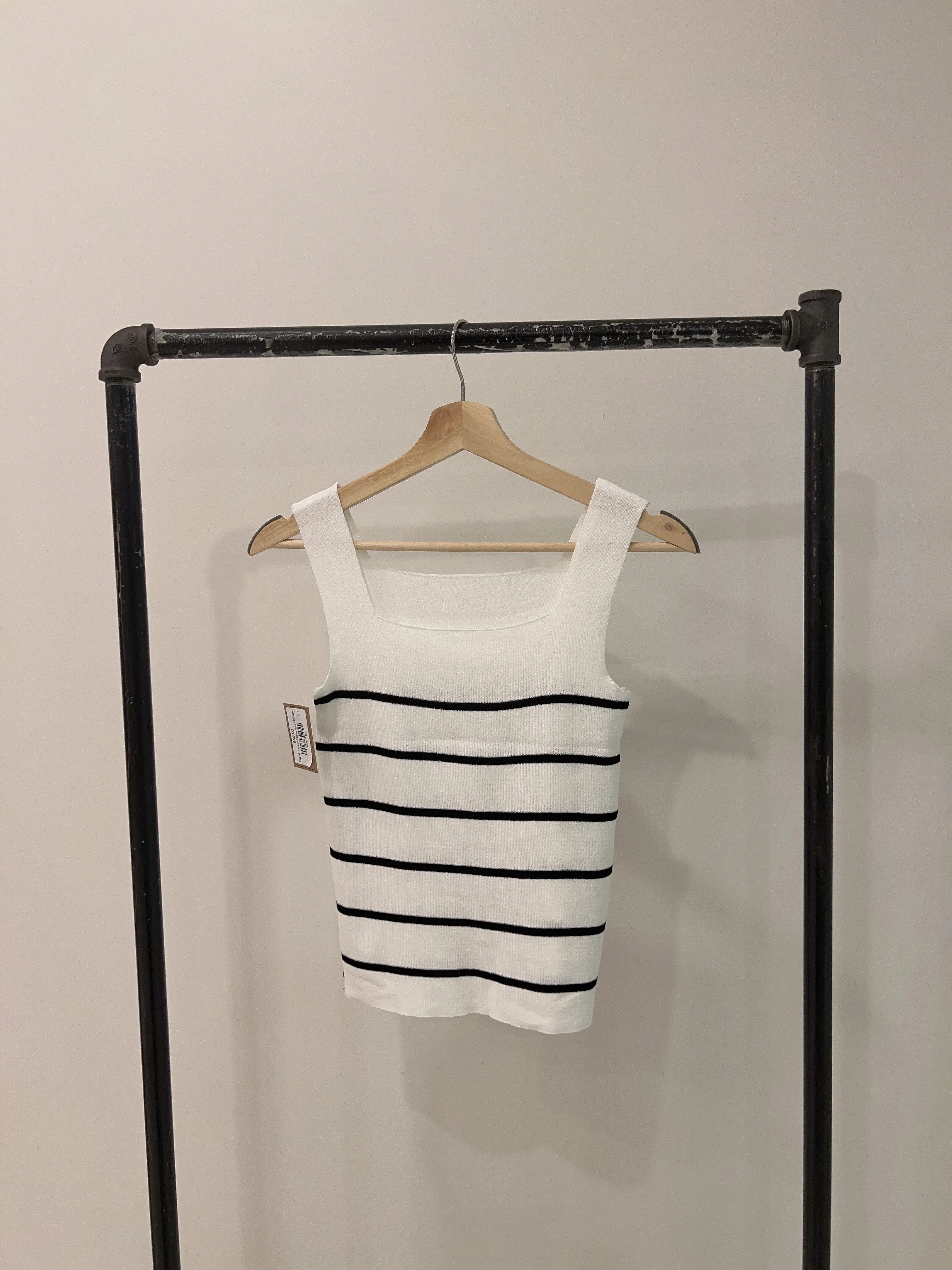 TARA Knitted tank top