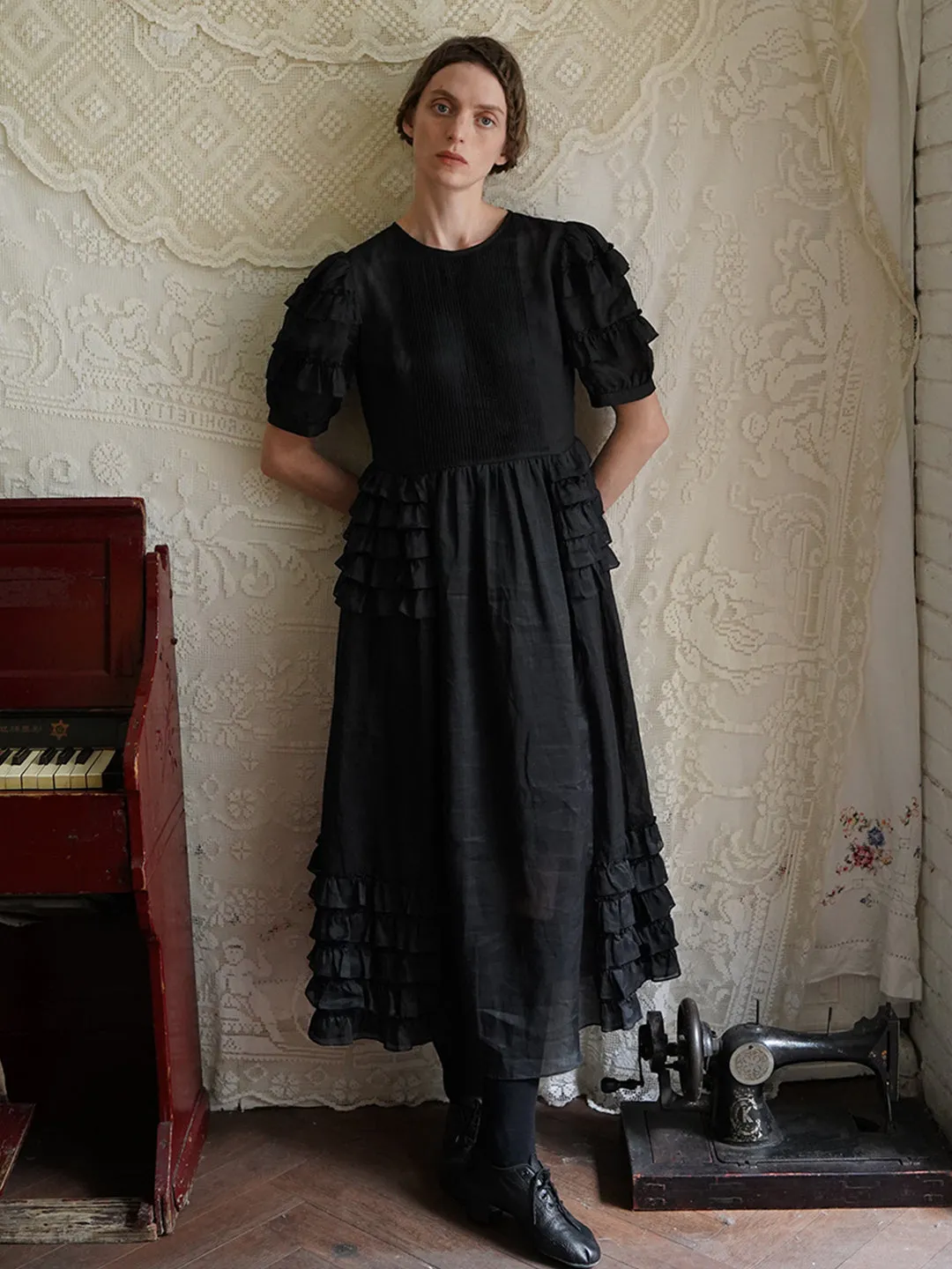 Unlogical Poem Victorian Style Ruffled Red/Black/Pink Ramie Dress