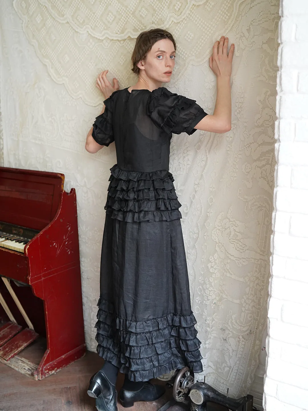 Unlogical Poem Victorian Style Ruffled Red/Black/Pink Ramie Dress