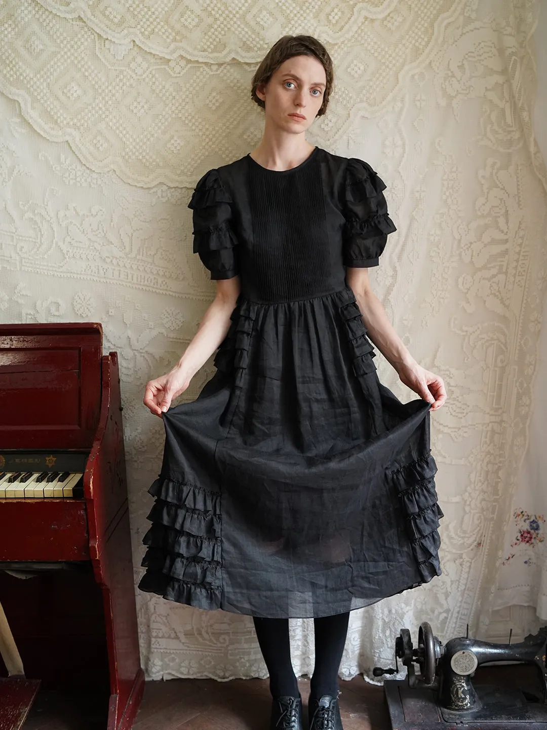 Unlogical Poem Victorian Style Ruffled Red/Black/Pink Ramie Dress