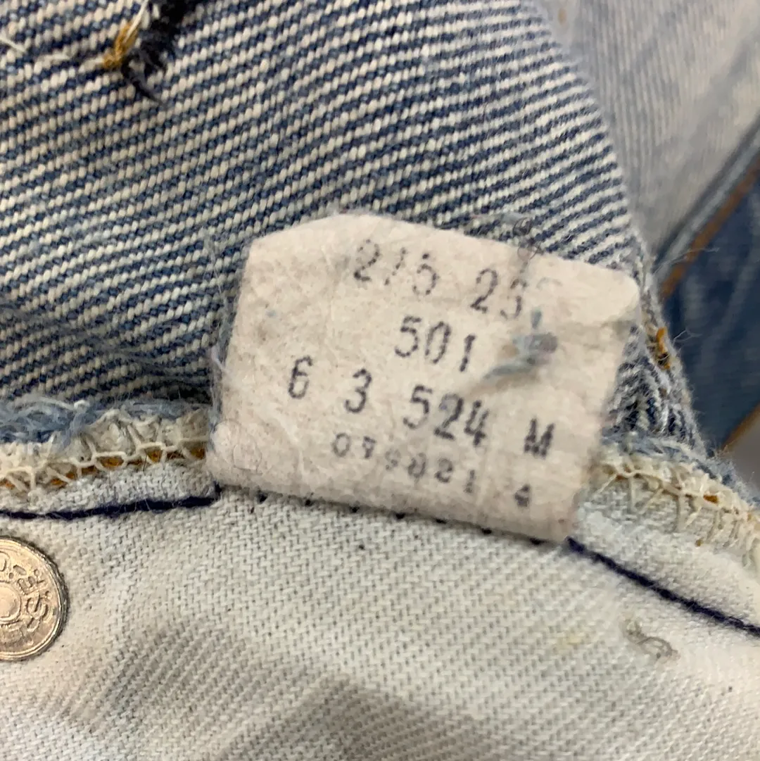 Vintage Levi’s denim 501 pants - 28in