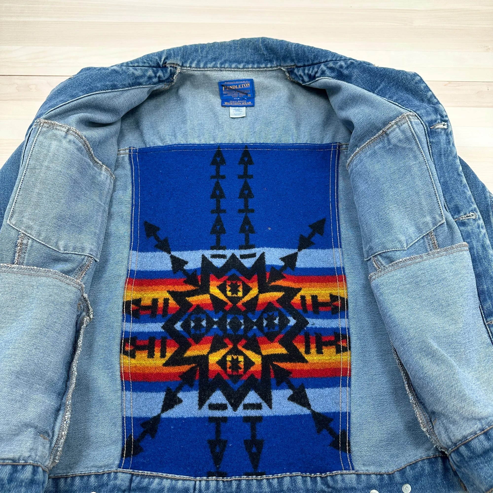 Vintage Pendleton Southwestern Wool Denim Jacket Men's Small