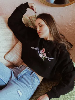 WOMENS GARDEN CROP PULLOVER HOODIE - BLK - CLEARANCE