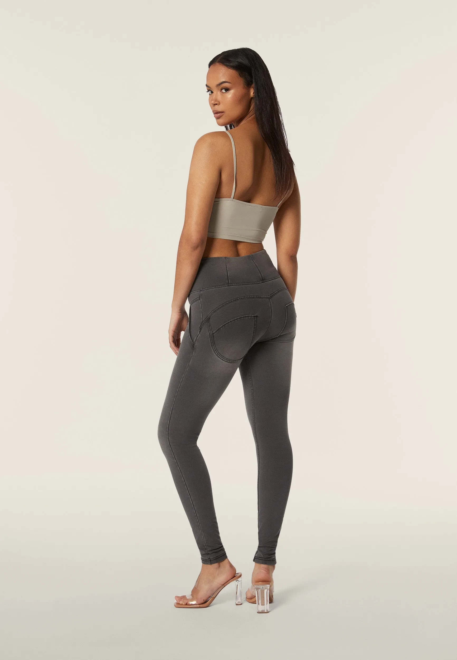 (WRUP2BHF404-J125N) WR.UP® Denim Washing met Hoge Knoopsluiting